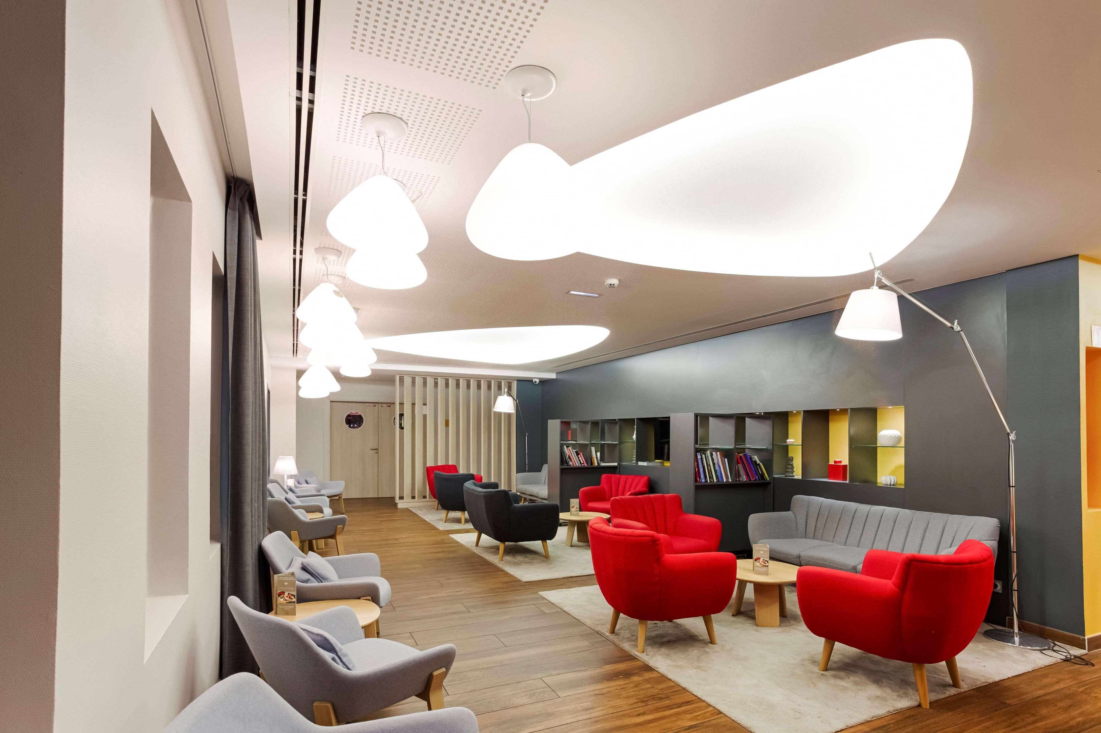 Kyriad Prestige Pau - Palais Des Sports Εξωτερικό φωτογραφία